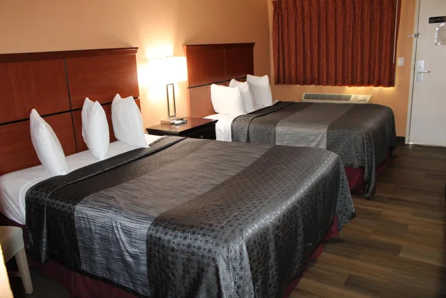 غرفة بسريرين كوين، Rancho California Inn 3/8