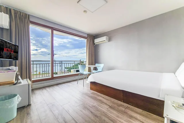 Special, Queen Bed, Ocean View، Anmyeondo Ocean Beach Motel 1/1