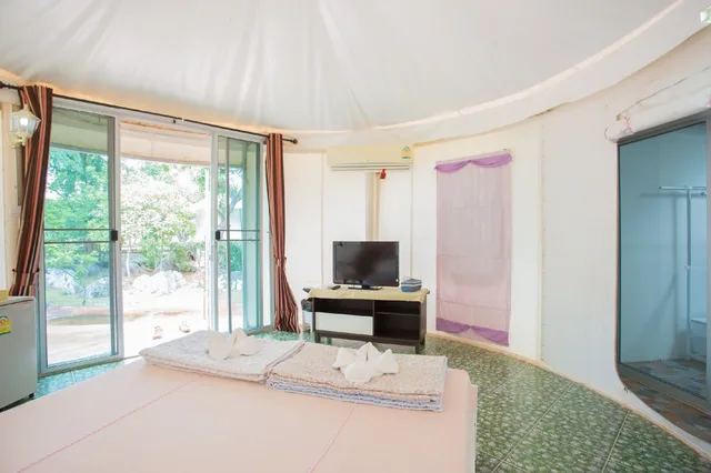 خيمة أساسية بسرير كينج، Golden Gold Khaoyai Resort & Spa 4/4
