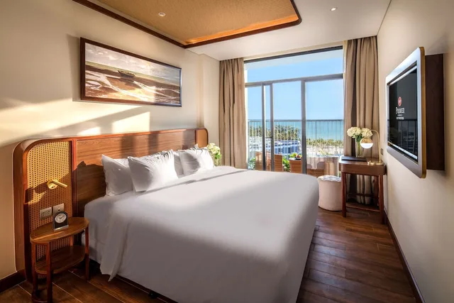 غرفة تنفيذية بسريرين كوين بإطلالة على البحر بمنطقة جلوس، Best Western Premier Sonasea Phu Quoc 4/10