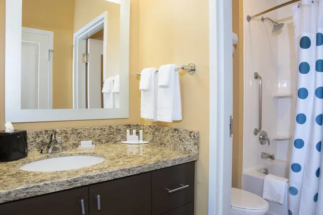 استوديو بسريرين كوين، Towneplace Suites Champaign Urbana Campustown 4/5