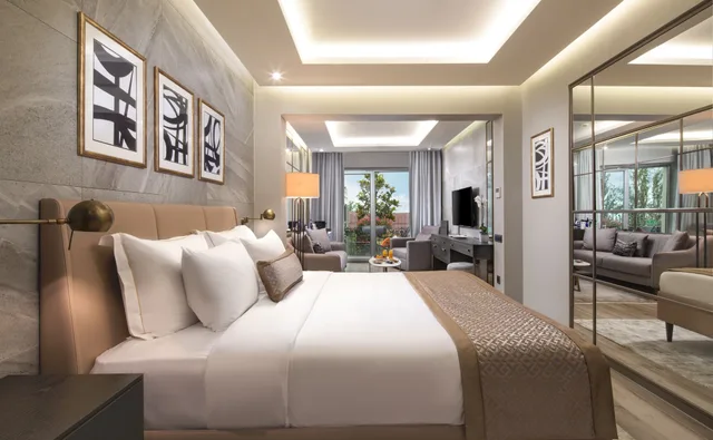 جناح بسرير مزدوج مع أريكة، Mula Hotel 1/8