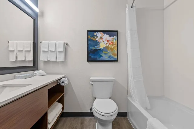 غرفة بسريرين كوين، Everhome Suites Wichita Northeast 3/3