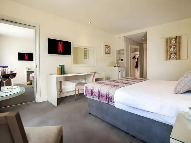Room, Double or Twin Bed, The Connacht Hotel 1/1