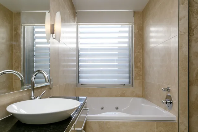 3 Bedrooms, Luxury, Apartment, 3 King Beds, Lake Side, Lake View، The Reef Resort 9/10