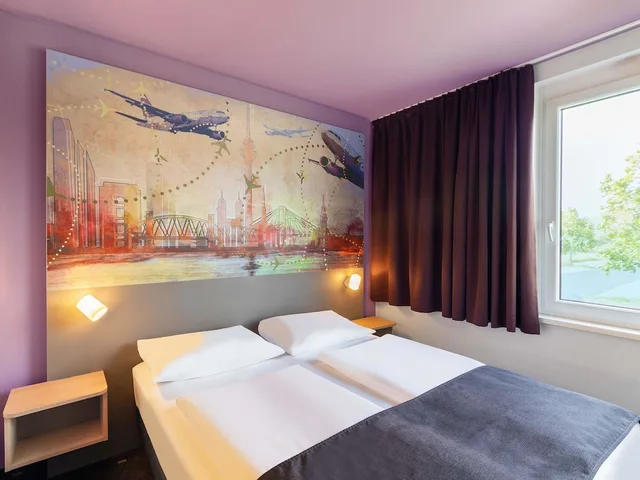 غرفة بسرير كوين، B&B Hotel Dusseldorf-Airport 3/5