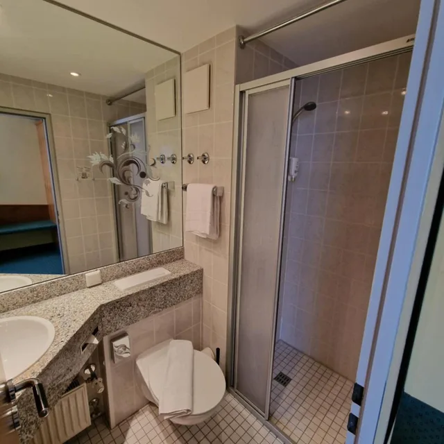 غرفة مفردة، Hotel A2 7/7