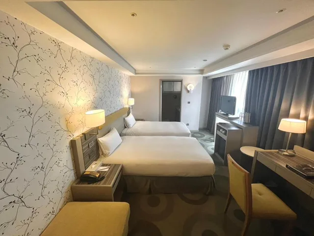 غرفة ركنية بسريرين منفصلين، FULLON HOTEL KAOHSIUNG 1/2
