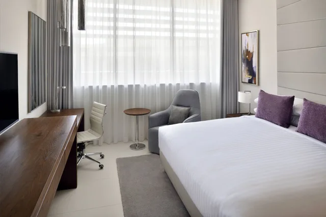 Room, King Bed, Concierge Level، فندق ماريوت الرياض الحي الدبلوماسي(Marriott Riyadh Diplomatic Quarter) 2/10