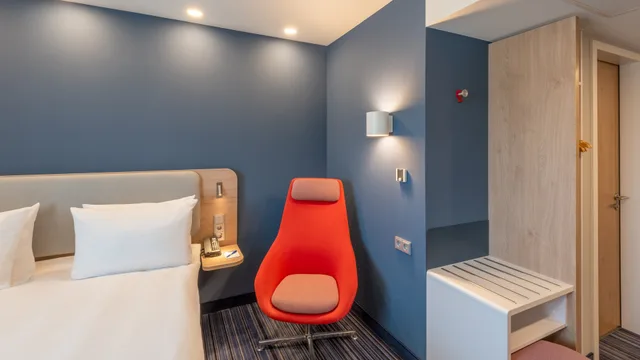 غرفة قياسية بسرير كوين، Holiday Inn Express Hamburg South A7/As42 by IHG 9/9