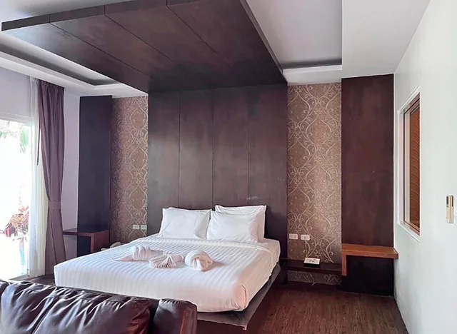 Luxury, Double Bed, Beach Front, with Pool، Phi Phi Cliff Beach Resort 2/10