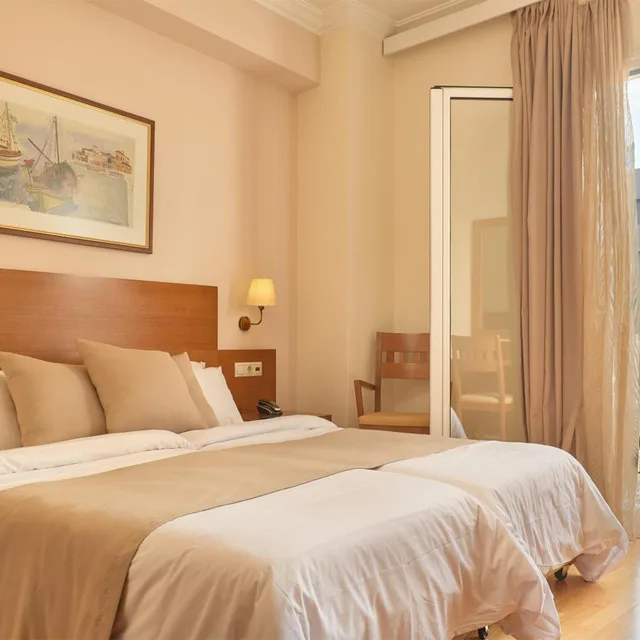 غرفة سوبيريور بسريرين منفصلين بإطلالة، Athos Hotel 2/10