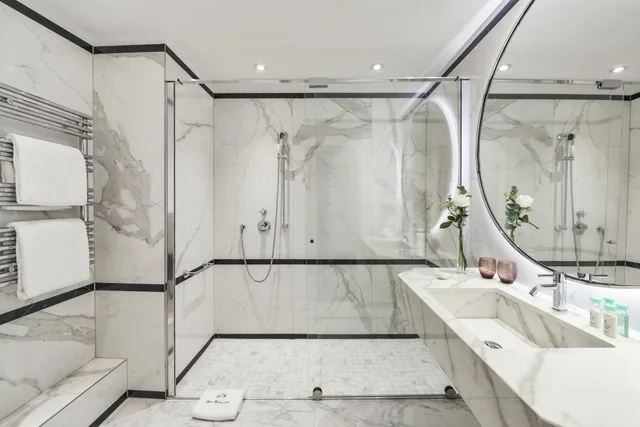 غرفة تنفيذية، Hotel Westminster 7/9