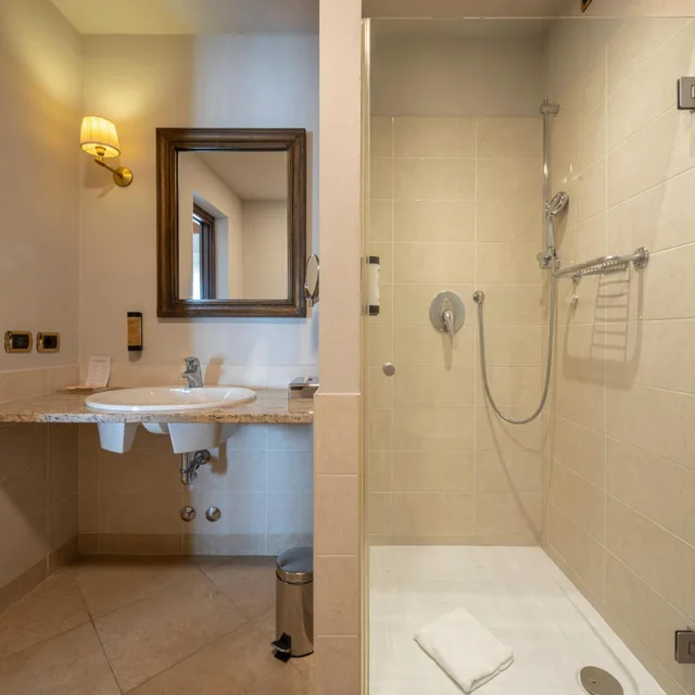 غرفة سوبيريور بسرير فردي وسرير كوين بشرفة، Hotel Horizon Wellness Spa Resort, BW Signature Collection 6/6
