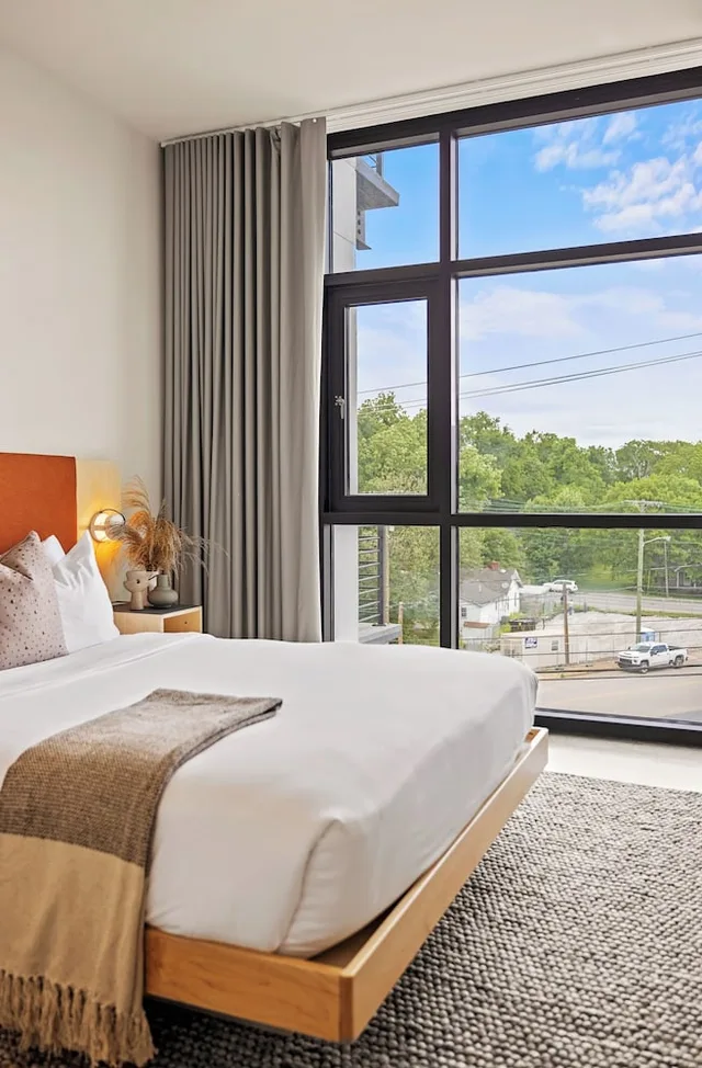 جناح بريميوم بسريرين كوين، BentoLiving Chestnut Hill 1/10