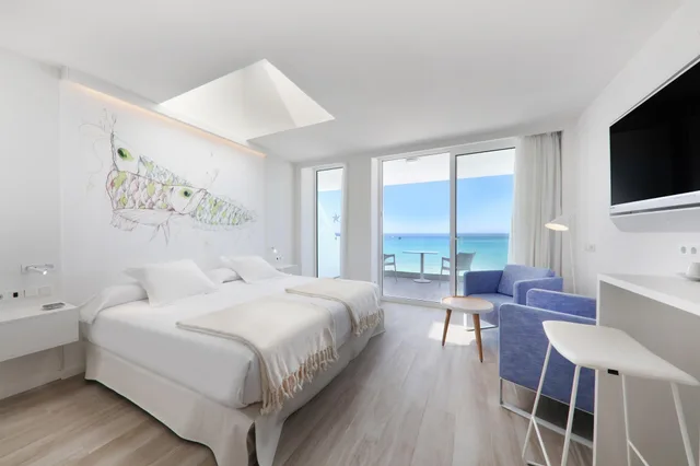 استوديو بسرير كينج بإطلالة على البحر، Iberostar Waves Bahia de Palma - Adults Only 1/3