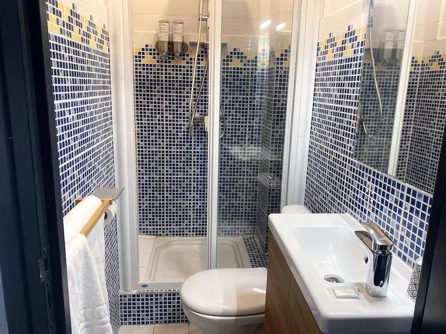 غرفة مفردة بسرير مزدوج، Citotel Le Chapon Fin 7/9