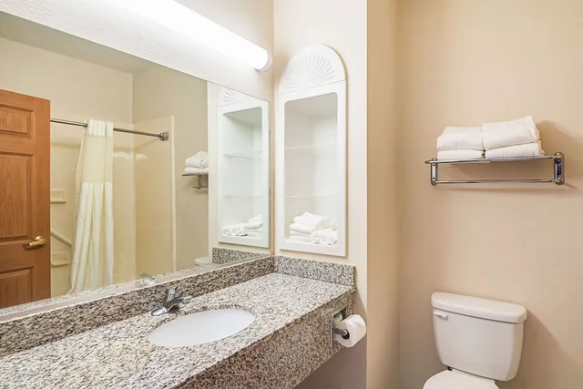 غرفة قياسية بسريرين كوين، Quality Inn & Suites Lampasas 4/5