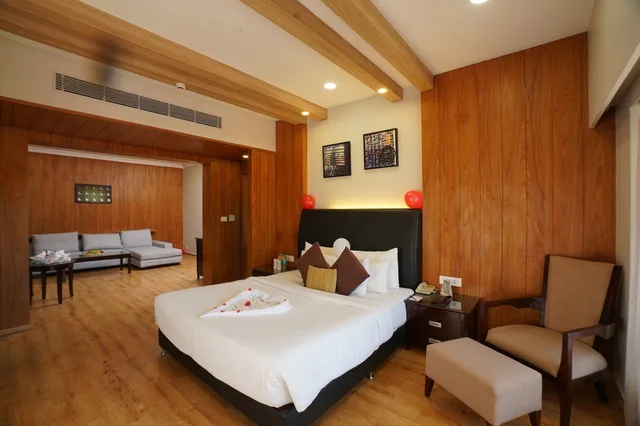 Suite, King Bed, Moksha Himalaya Spa Resort 1/2