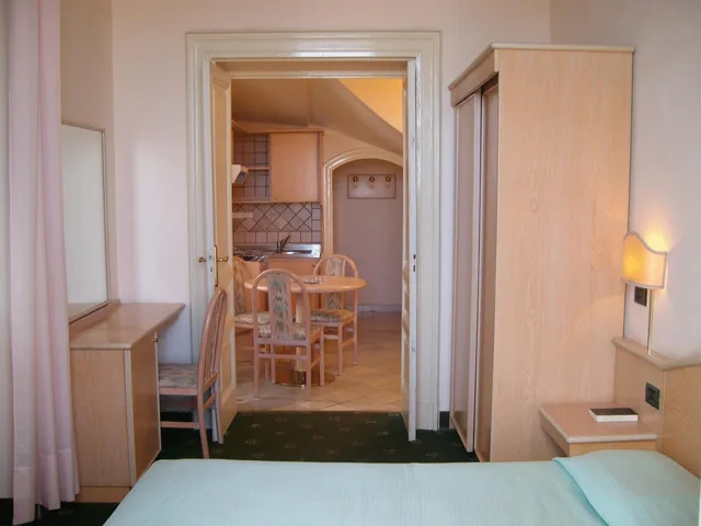 Room, Double or Twin Bed, Sea View, Residence Miramare 5/10