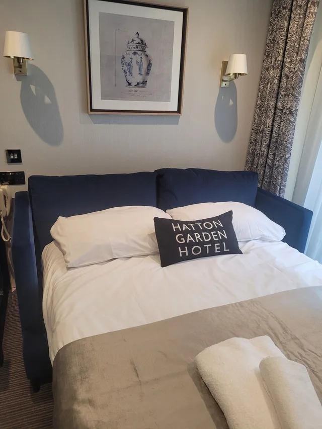 جناح تنفيذي بسرير مزدوج مع أريكة، Hatton Garden Hotel 2/3