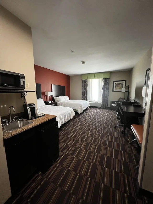 غرفة قياسية بسرير فردي، Holiday Inn Express Hotel And Suites Alva 2/2