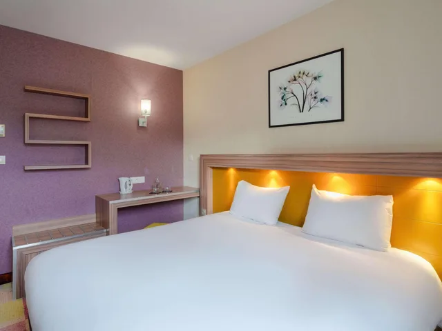 غرفة بسرير مزدوج لذوي الإعاقة، Mercure Libourne Saint Emilion Hotel 1/5