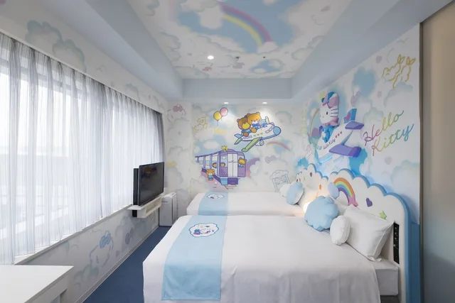 Hello Kitty, Pacific, Twin Beds, Side View، Centrair Hotel 1/2