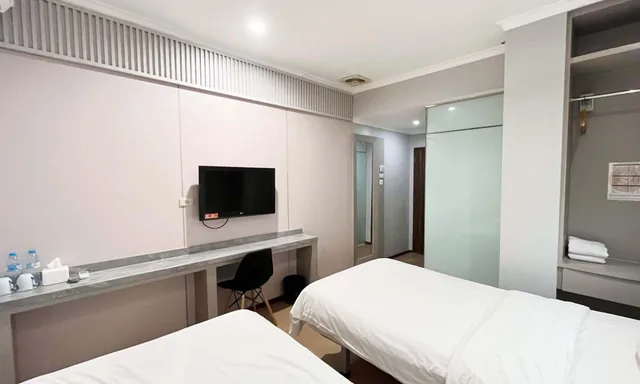 غرفة ديلوكس بسرير مزدوج أو سريرين منفصلين، G Hotel Pontianak 3/8