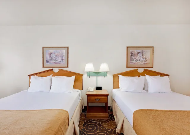 غرفة بسريرين كوين، Days Inn by Wyndham San Angelo 1/8
