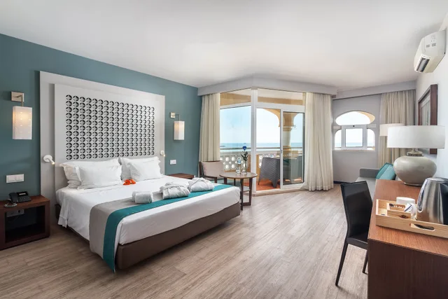 Room, Twin Beds, Sea Front، AP Oriental Beach - Adults Only 1/1