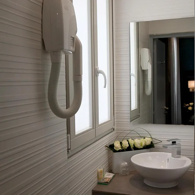 غرفة مفردة، Hotel Prince Albert Montmartre 7/22