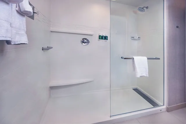 استوديو بسرير كينج مع أريكة، Residence Inn Fulton at Maple Lawn 2/4