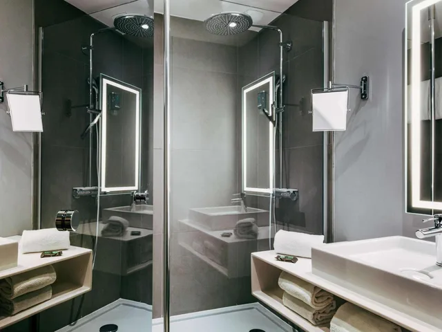 غرفة سوبيريور بسرير كينج، Novotel Paris Charles De Gaulle Airport 7/10