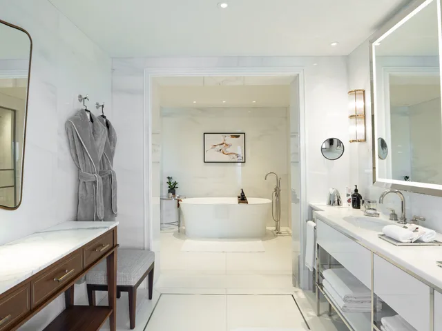 جناح ملكي، Jumeirah Carlton Tower London 2/2