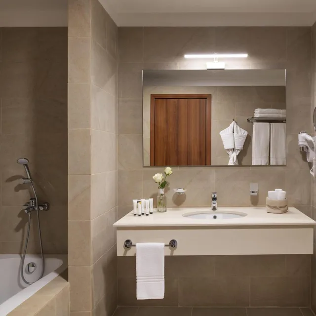 Palm, Garden Villa، منتجع شادن(Shaden Resort) 4/4