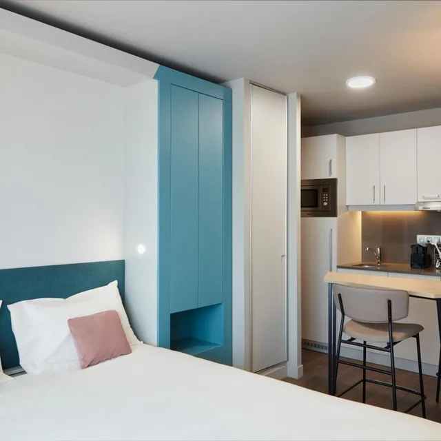 استوديو سوبيريور بشرفة، Aparthotel Adagio Paris Suresnes Longchamp 1/10