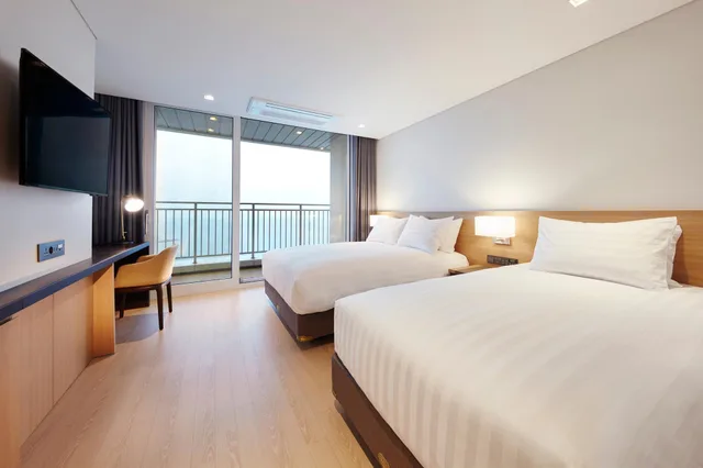 Executive, Twin Beds, Ocean View, Infinity Pool Access، SkyBay Hotel Gyeongpo 2/2
