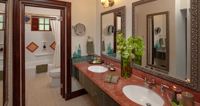 Monarch, Suite, Ocean Front, Butler، Sandals Royal Plantation - Adults Only 2/2