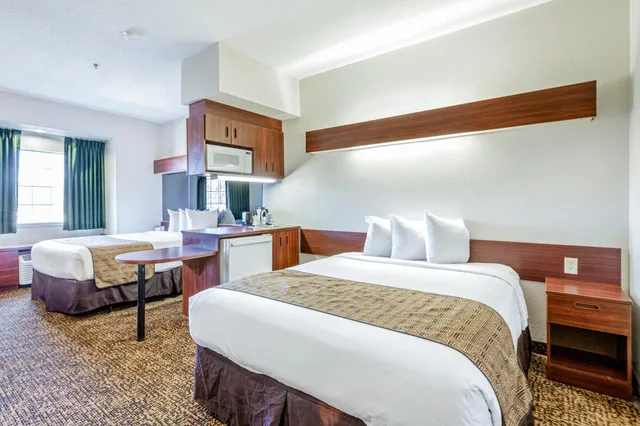 جناح بسريرين كوين، Trident Inn And Suites 2/2