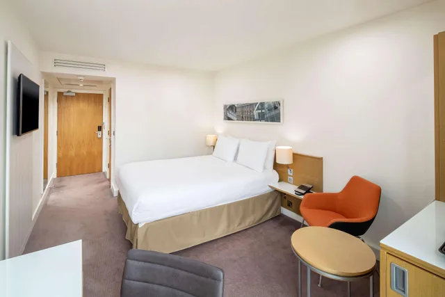 غرفة بسرير كوين، DoubleTree by Hilton Manchester - Piccadilly 7/9
