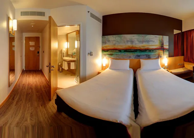 غرفة بريميوم بسرير فردي، Ibis One Central 7/10