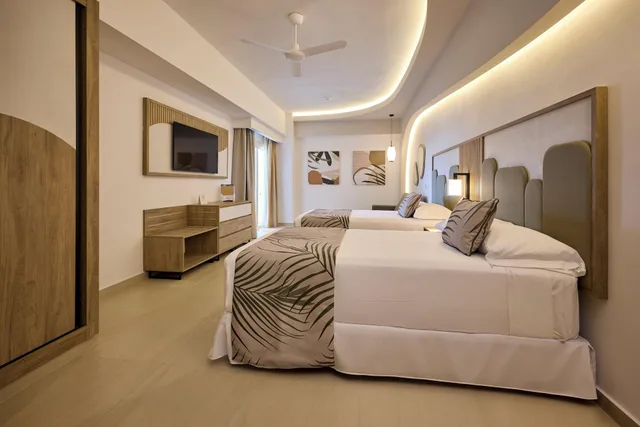 2 Bedrooms, Family, Riu Palace Aquarelle 1/4