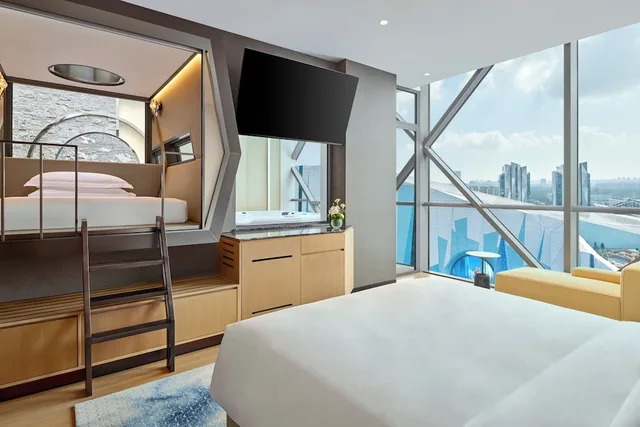 Kids Theme, Standard, King Bed، Crowne Plaza Shanghai Snow World by IHG 1/3