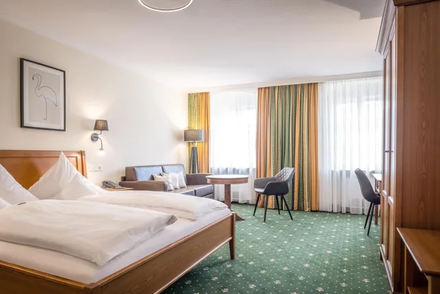 غرفة ثلاثية، Hotel Gasthof Hottl Deggendorf 1/3