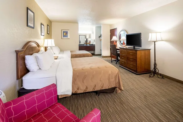 غرفة قياسية بسريرين كوين، Quality Inn Keystone near Mount Rushmore 4/7