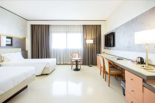 غرفة كومفورت بسرير مزدوج أو سريرين منفصلين، Best Western Modena District 2/5