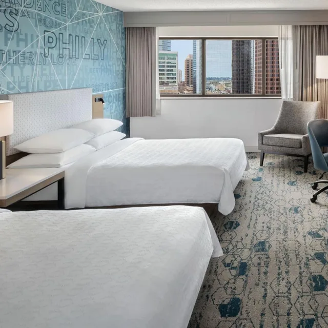 غرفة كلوب بسريرين مزدوجين مع دخول الصالة، Sheraton Philadelphia Downtown 2/6