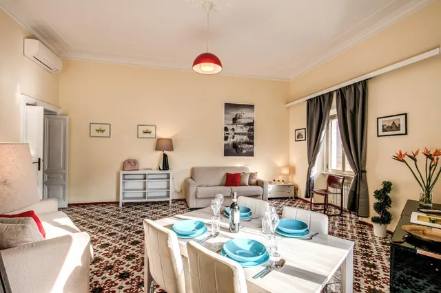 2 Bedrooms, Apartment, City View, Tritone Top House 1/2