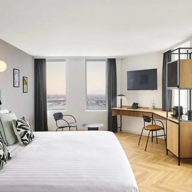Junior Suite, Eiffel View، H4 Wyndham Paris Pleyel 2/3